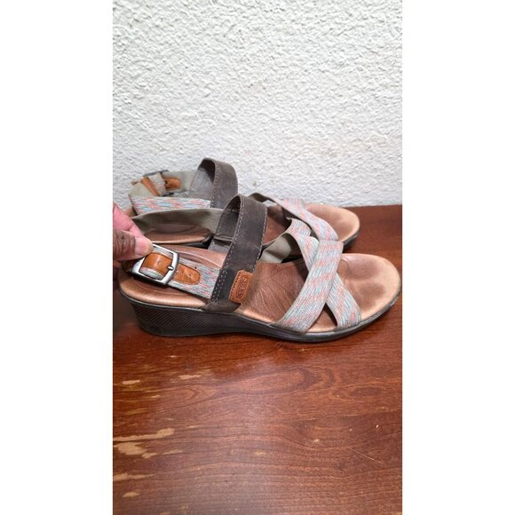 Keen Women's Multicolor/Leather Strap Wedge Sandals Adjustable Buckle Size 9 - Picture 3 of 8